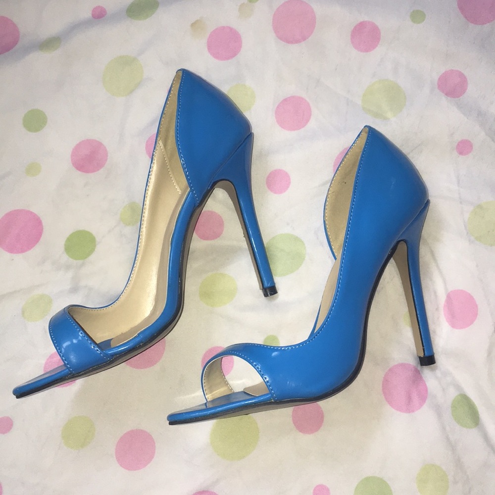Wingtsing chow heels